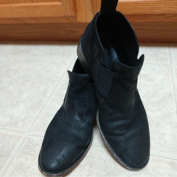 Eileen Fisher pull on ankle bootie - Picture 2 of 5